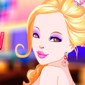 Игра Одевалка для девушки с коктейлем онлайн